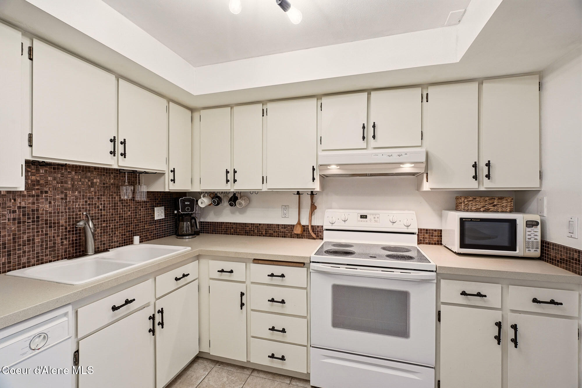 1111 W 6TH AVE, 105
