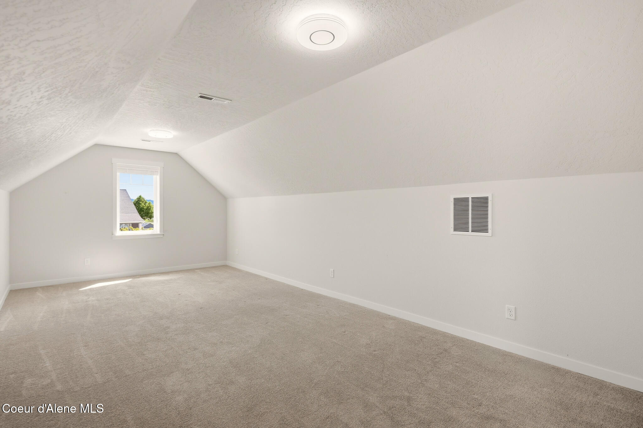6889 N HOURGLASS DR, Coeur d'Alene