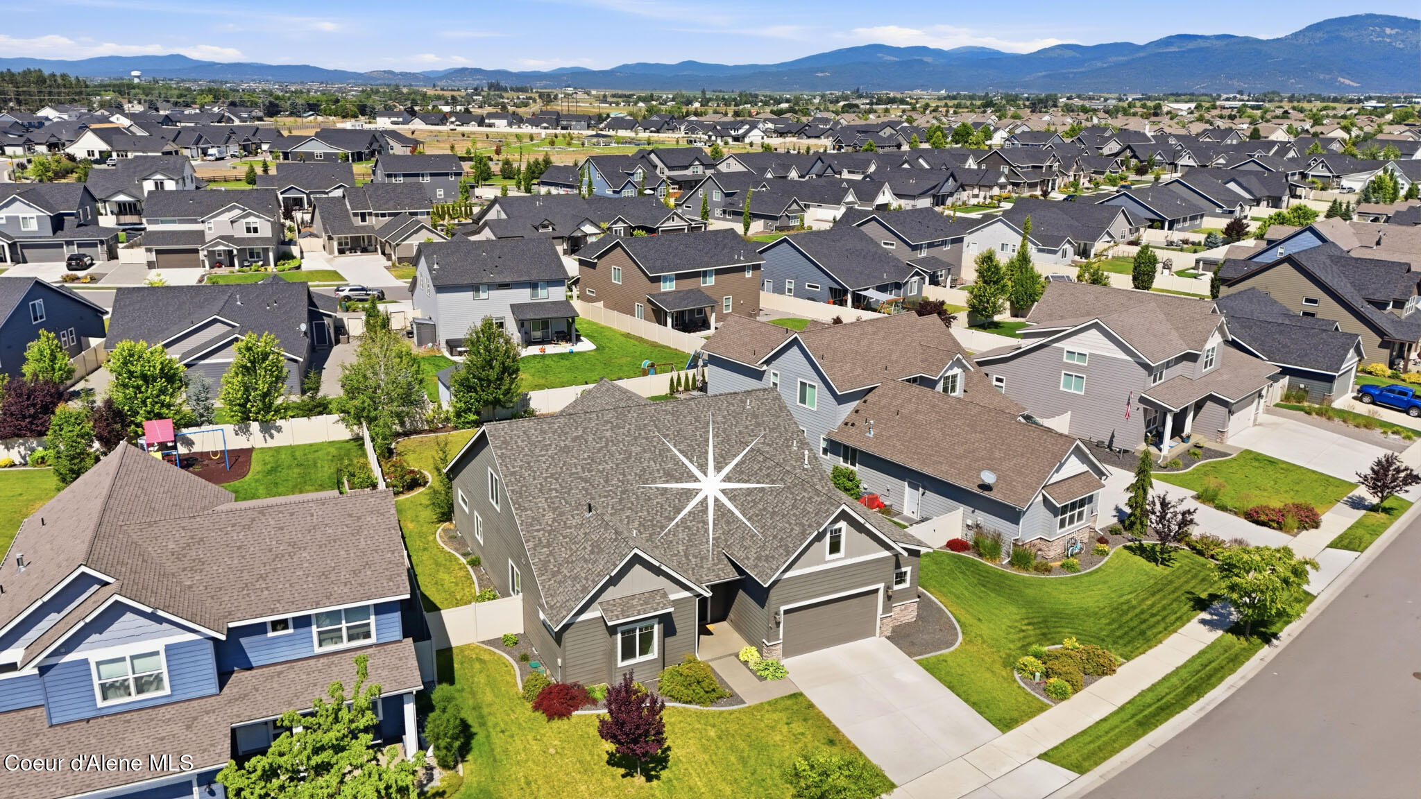 6889 N HOURGLASS DR, Coeur d'Alene