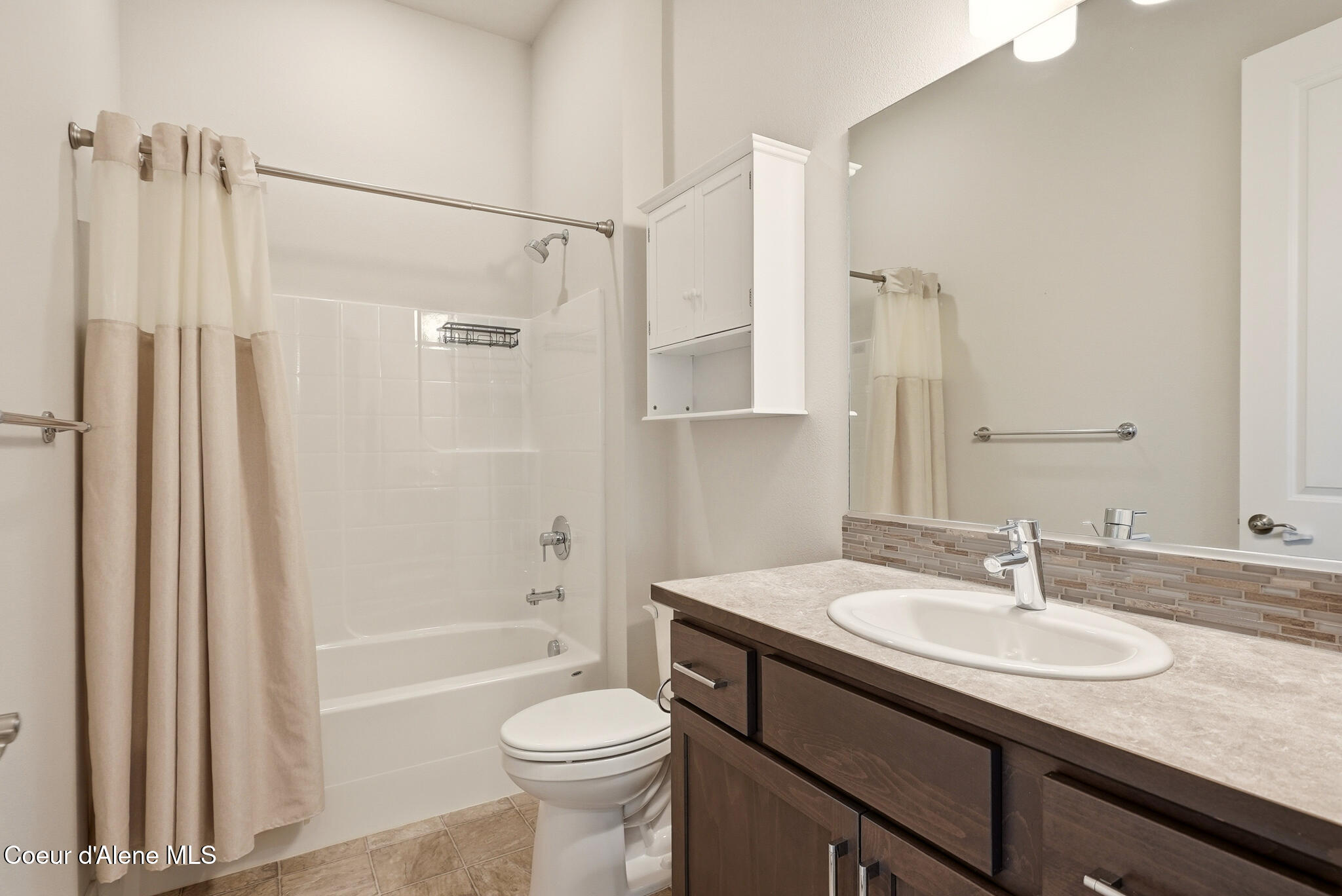 6889 N HOURGLASS DR, Coeur d'Alene