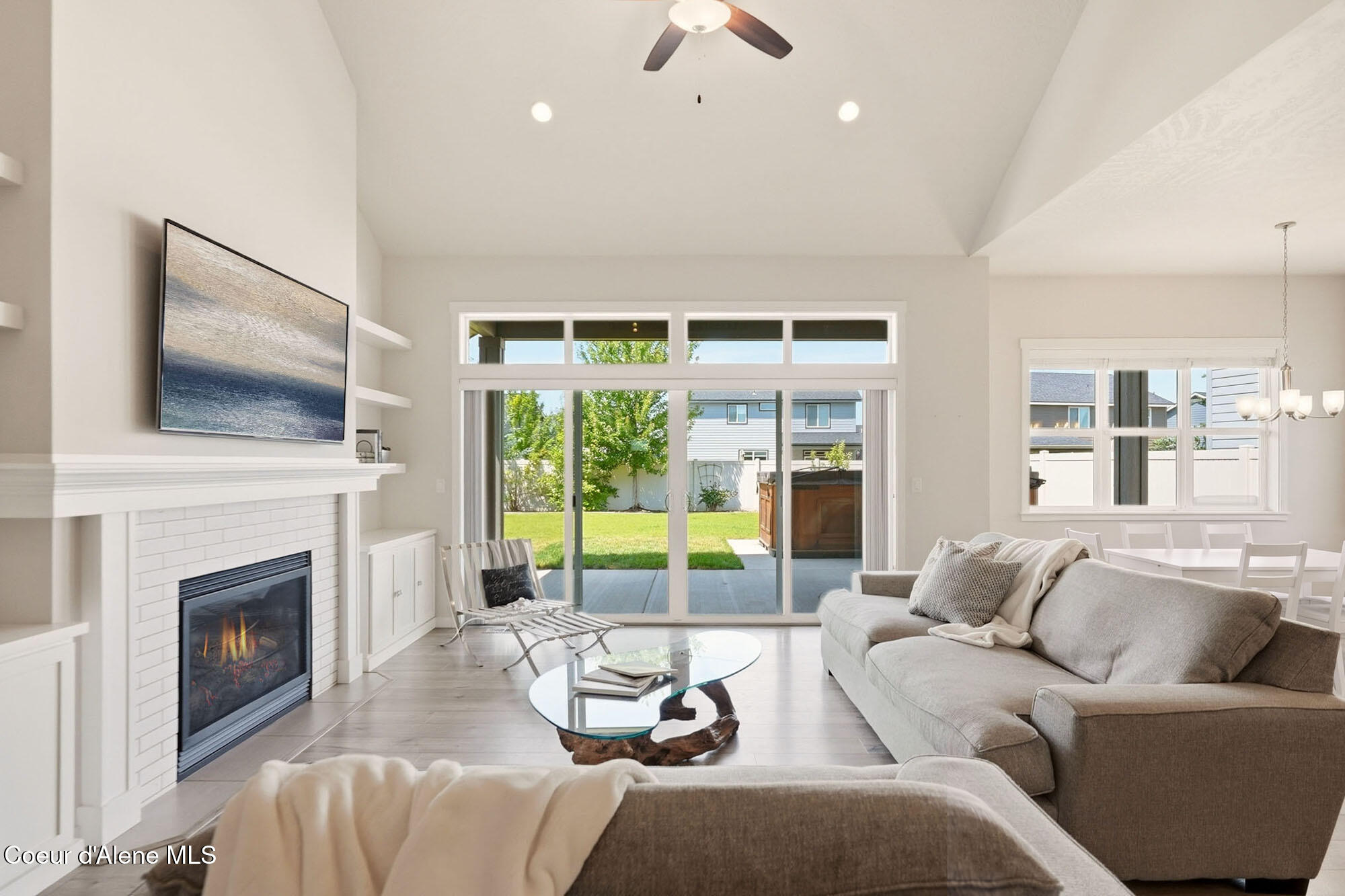 6889 N HOURGLASS DR, Coeur d'Alene