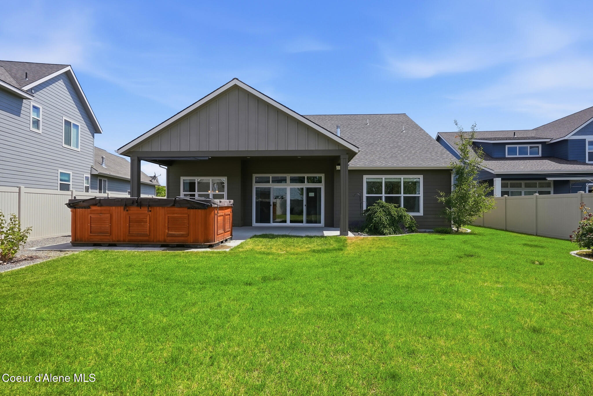 6889 N HOURGLASS DR, Coeur d'Alene