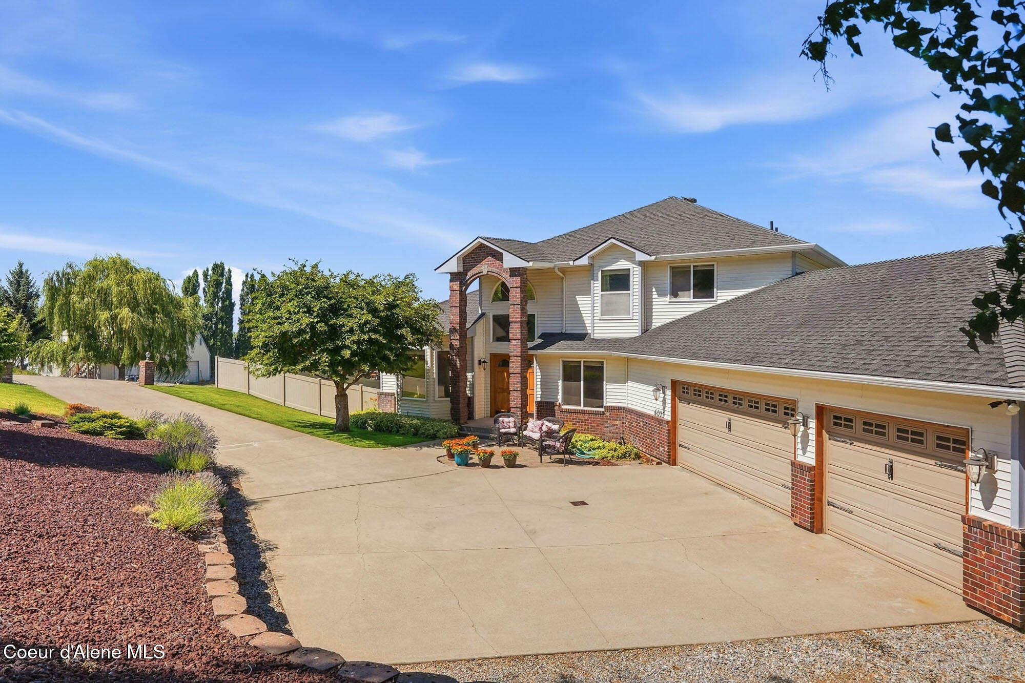 6022 S DEARBORN RD