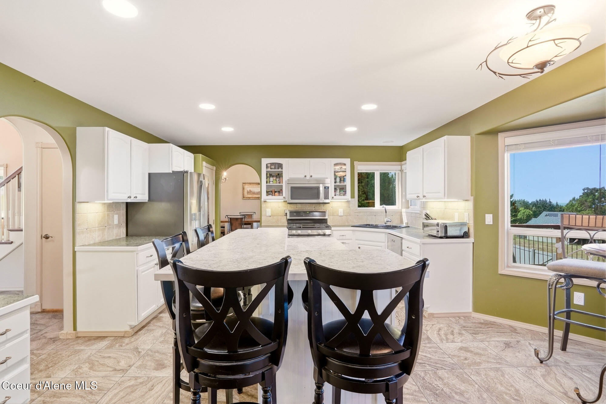 6022 S DEARBORN RD