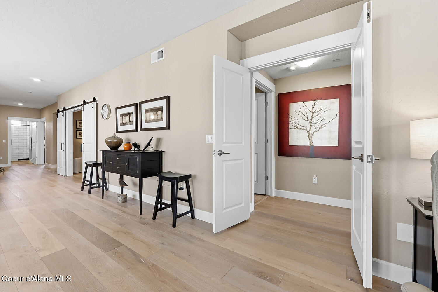 447 W Waterside DR, APT 301