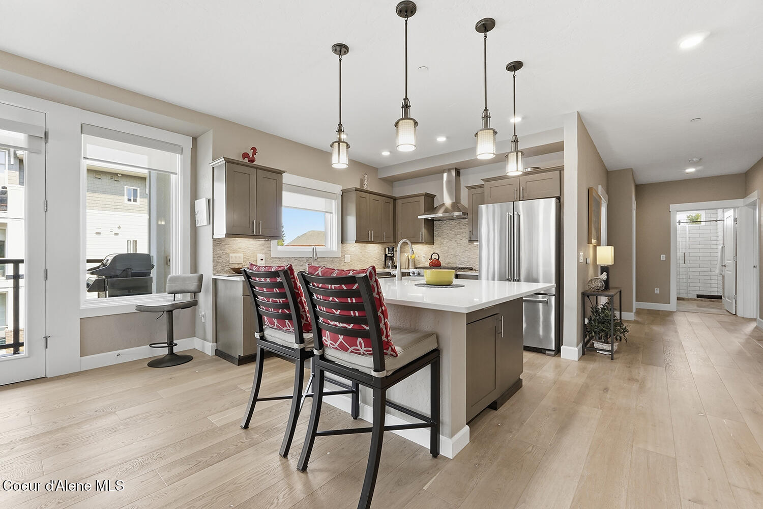 447 W Waterside DR, APT 301