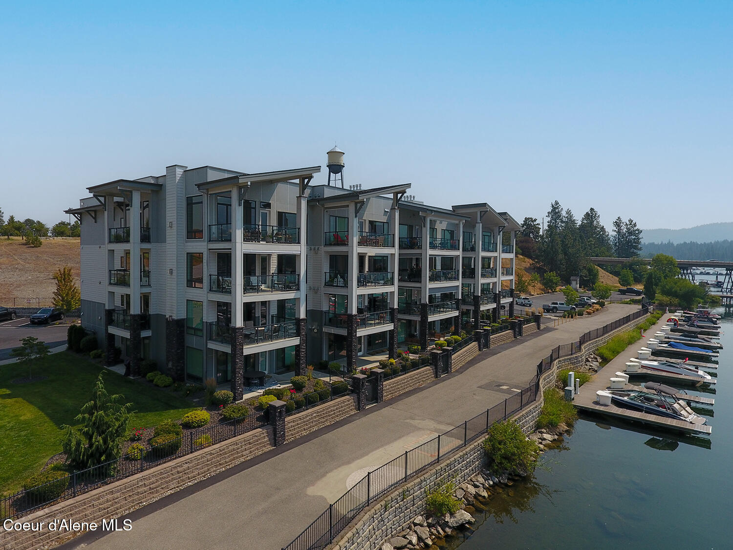 447 W Waterside DR, APT 301