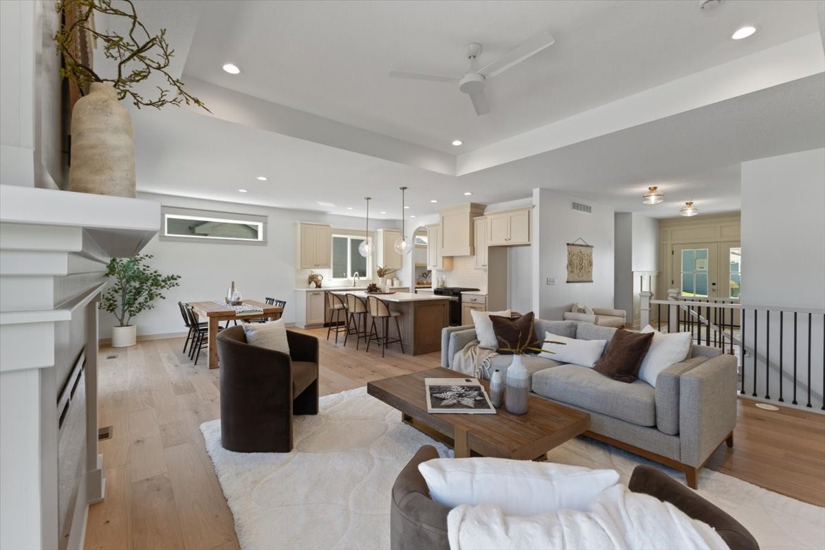 355 NW Woodmoor Drive