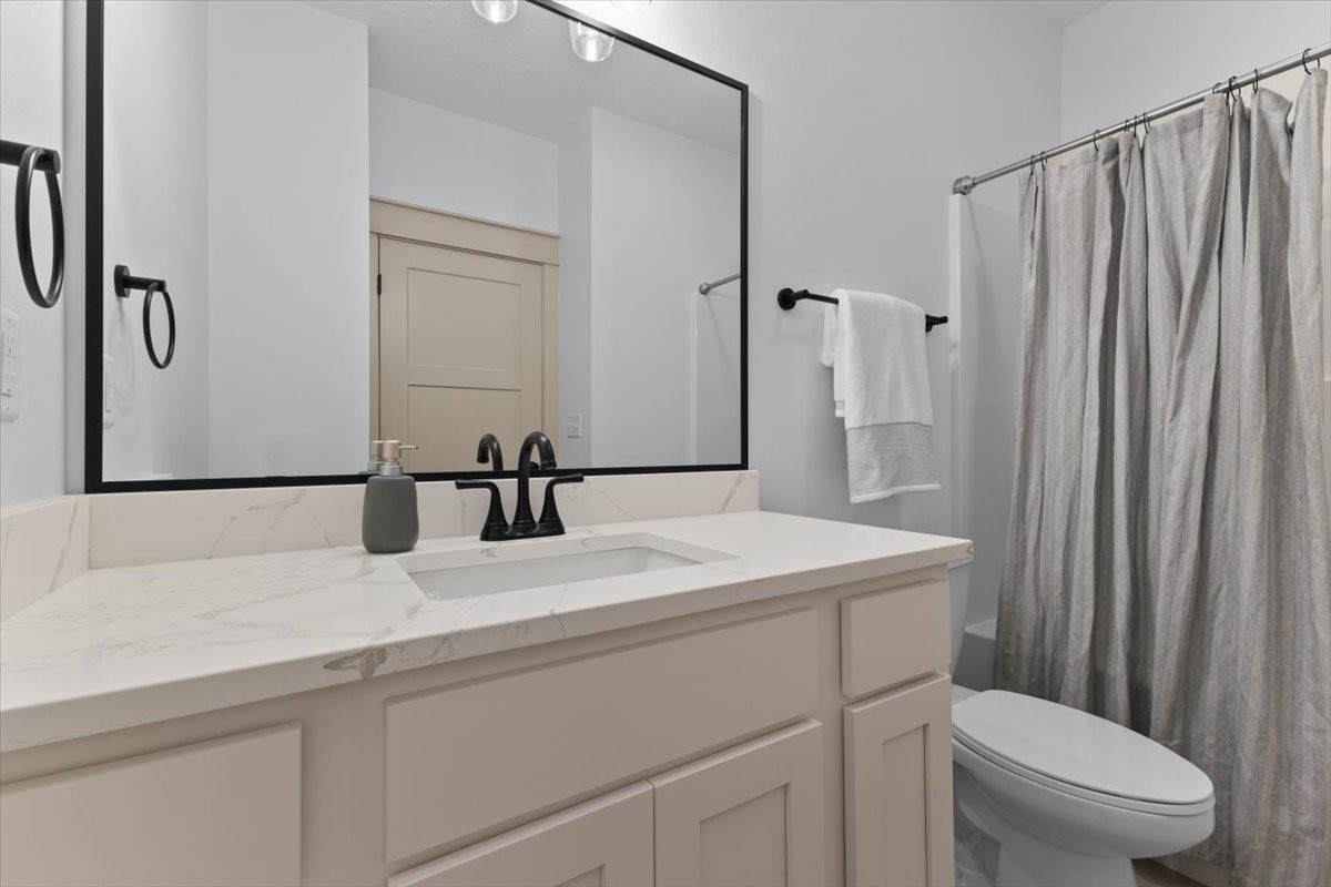 355 NW Woodmoor Drive