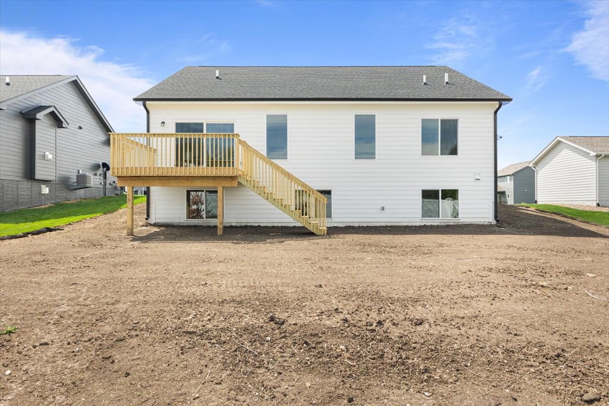 355 NW Woodmoor Drive