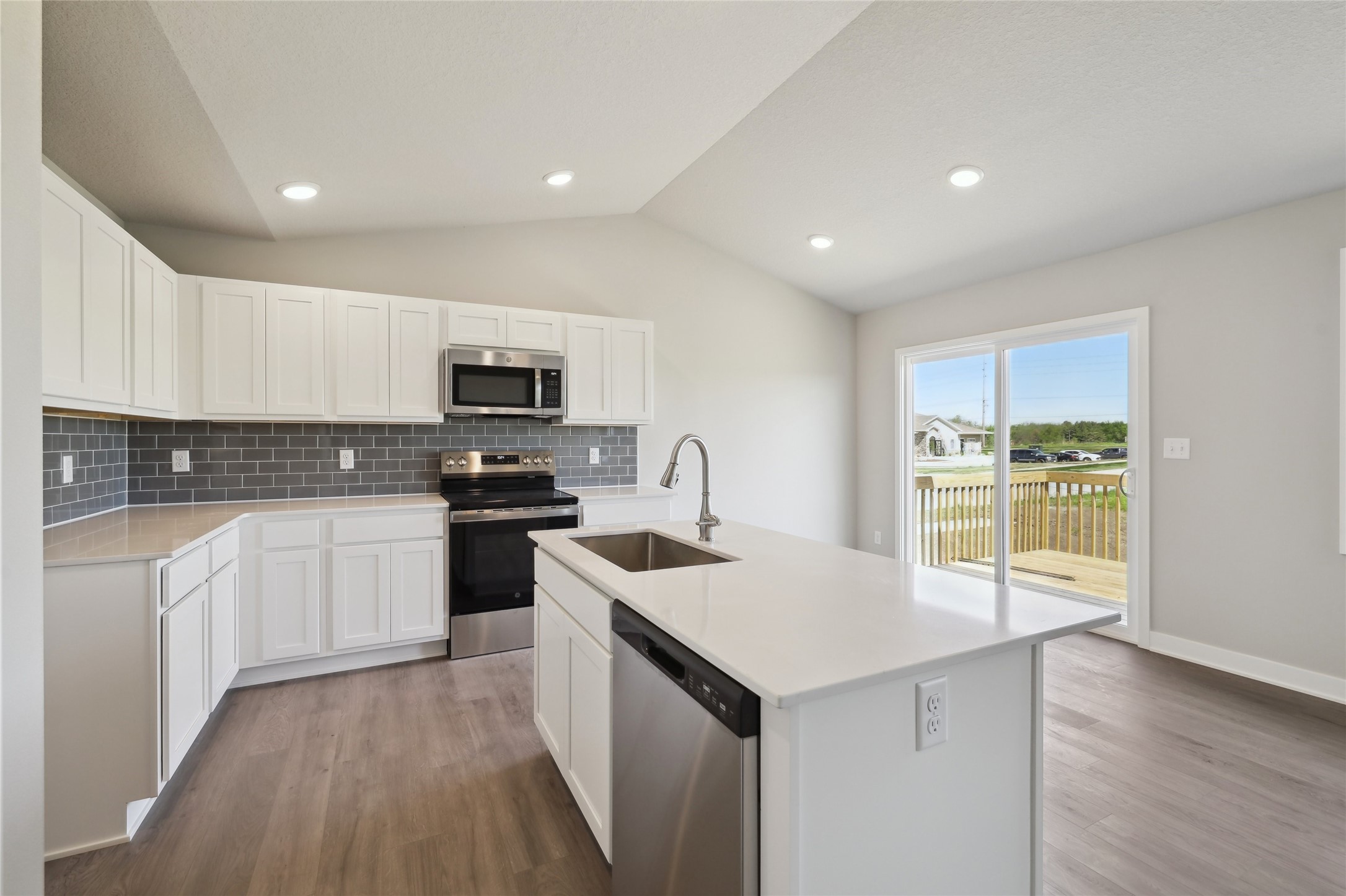 25115 Bluebird Circle