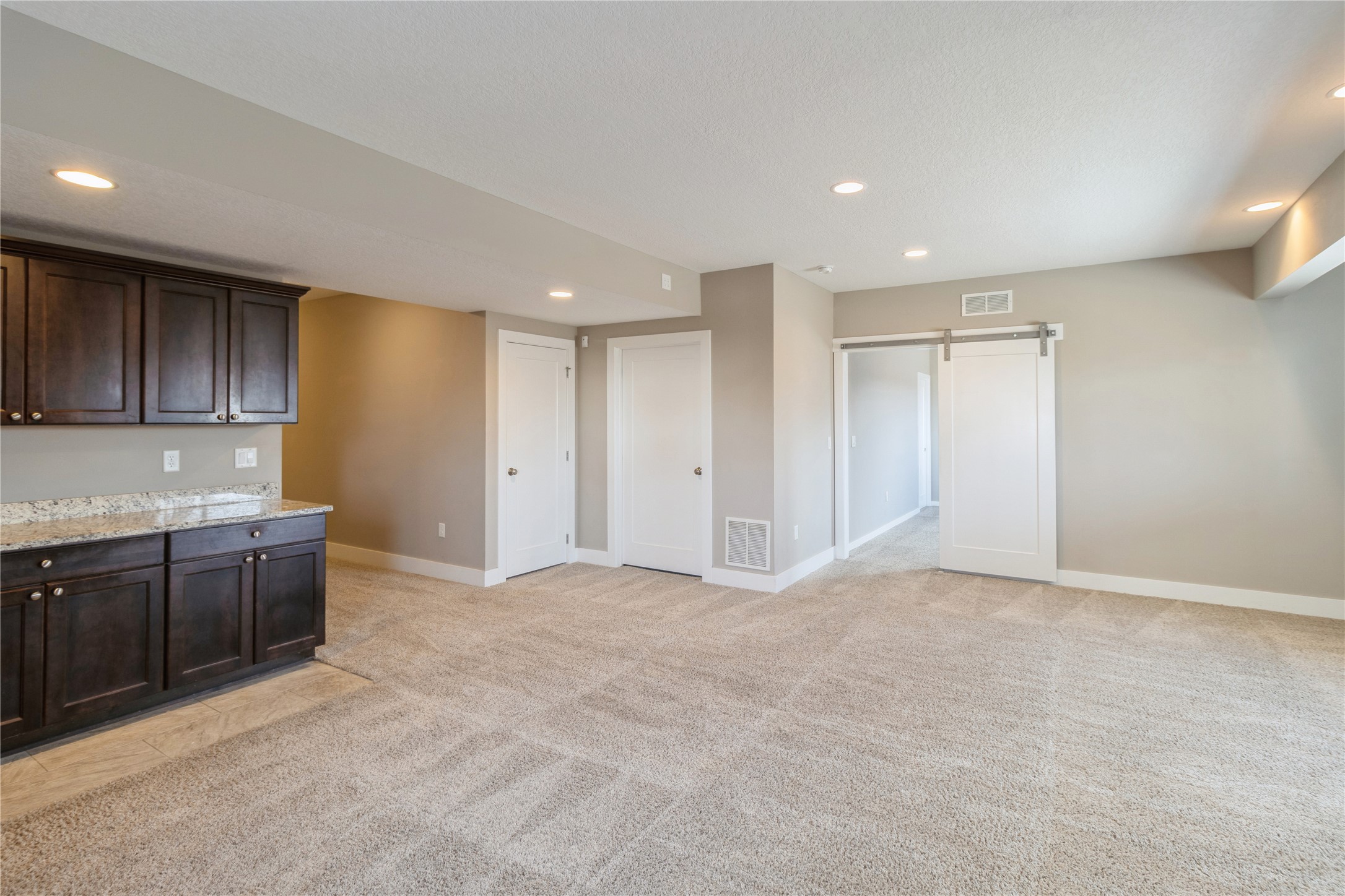 15 SE Pembrooke Lane