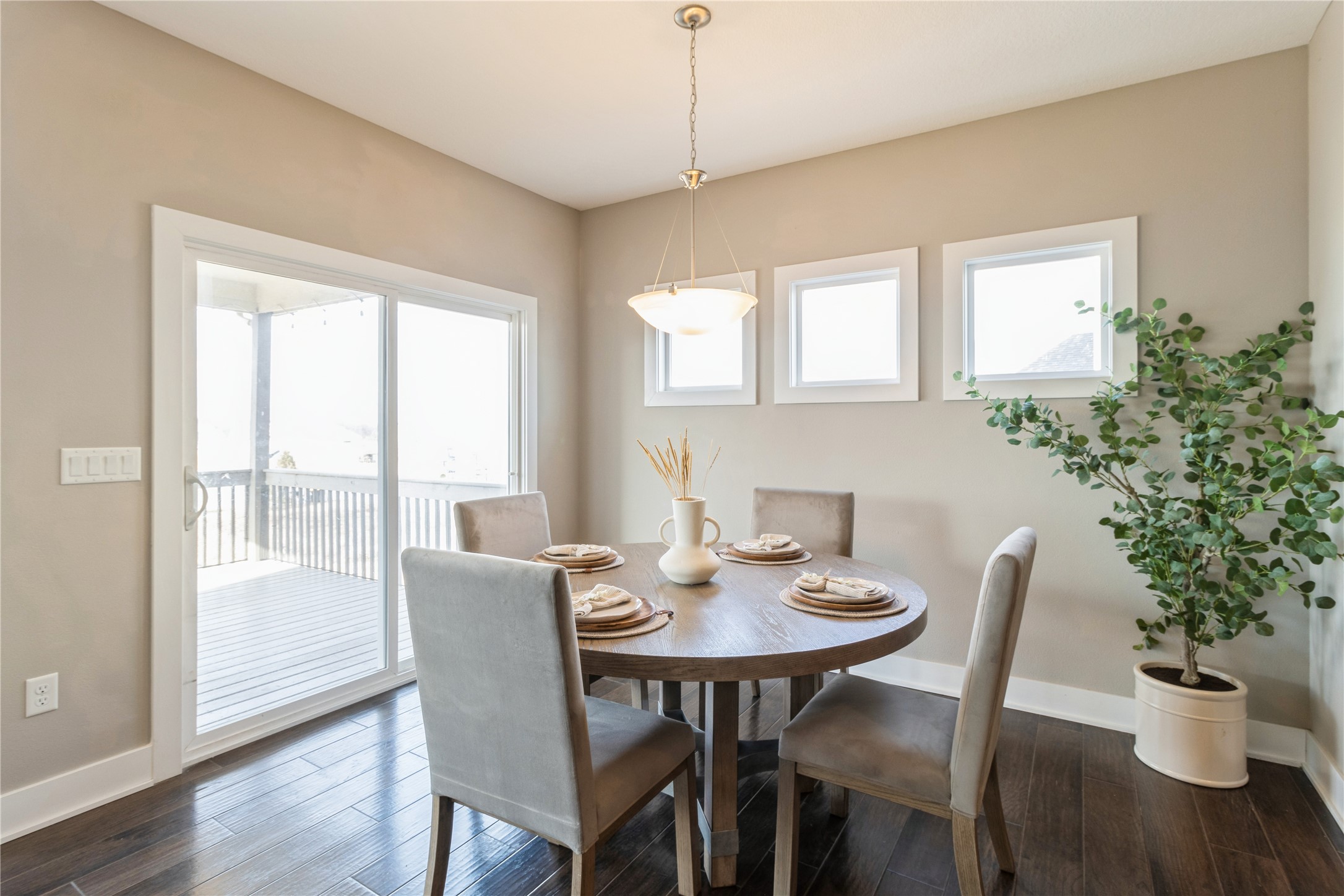 15 SE Pembrooke Lane