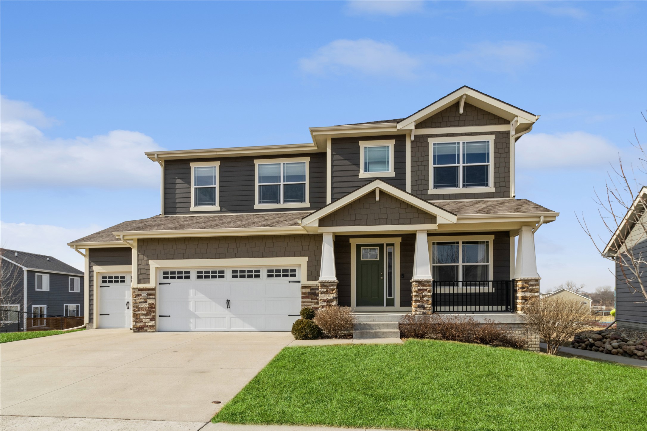 15 SE Pembrooke Lane