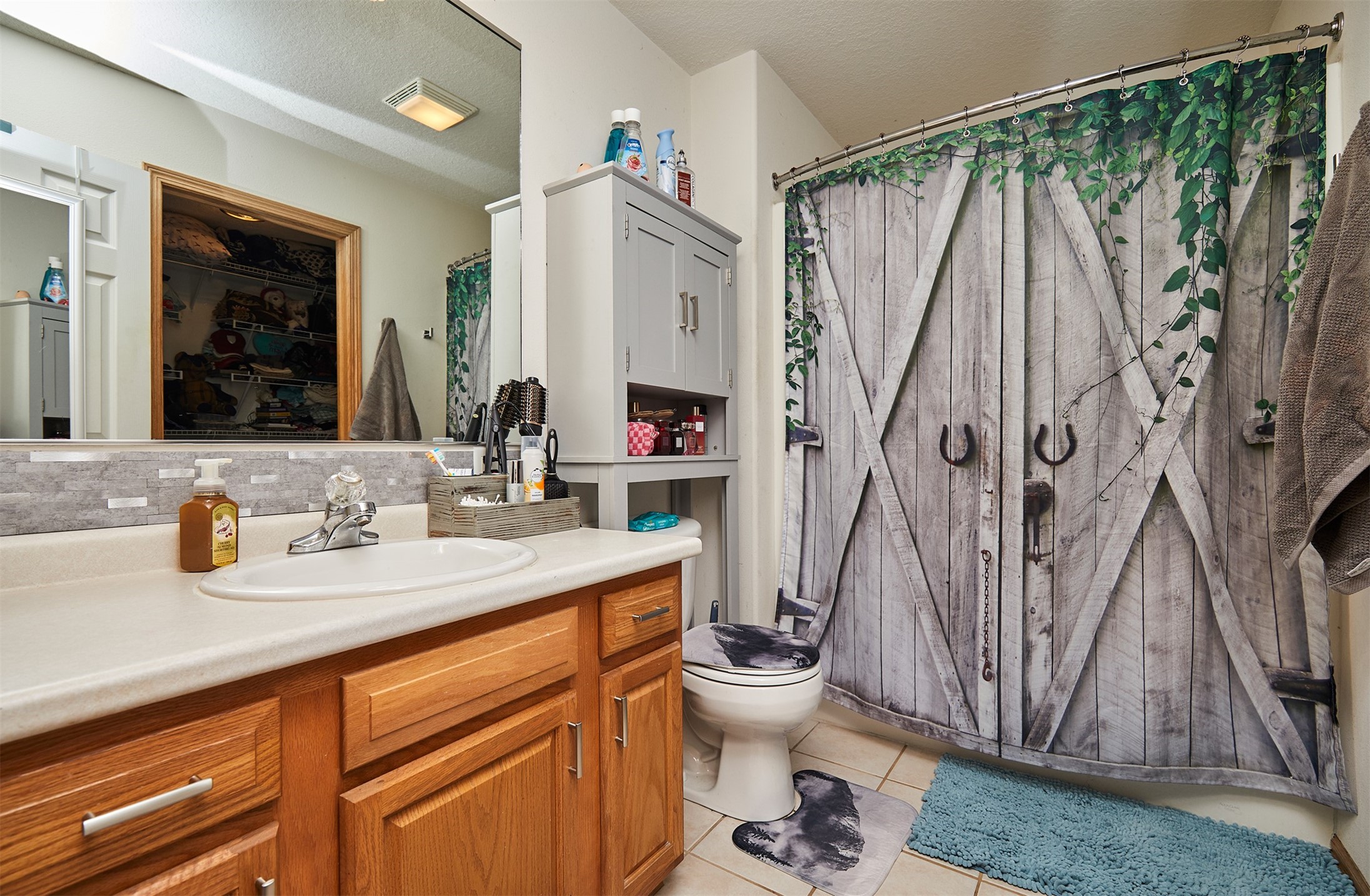 221 N 15th Avenue