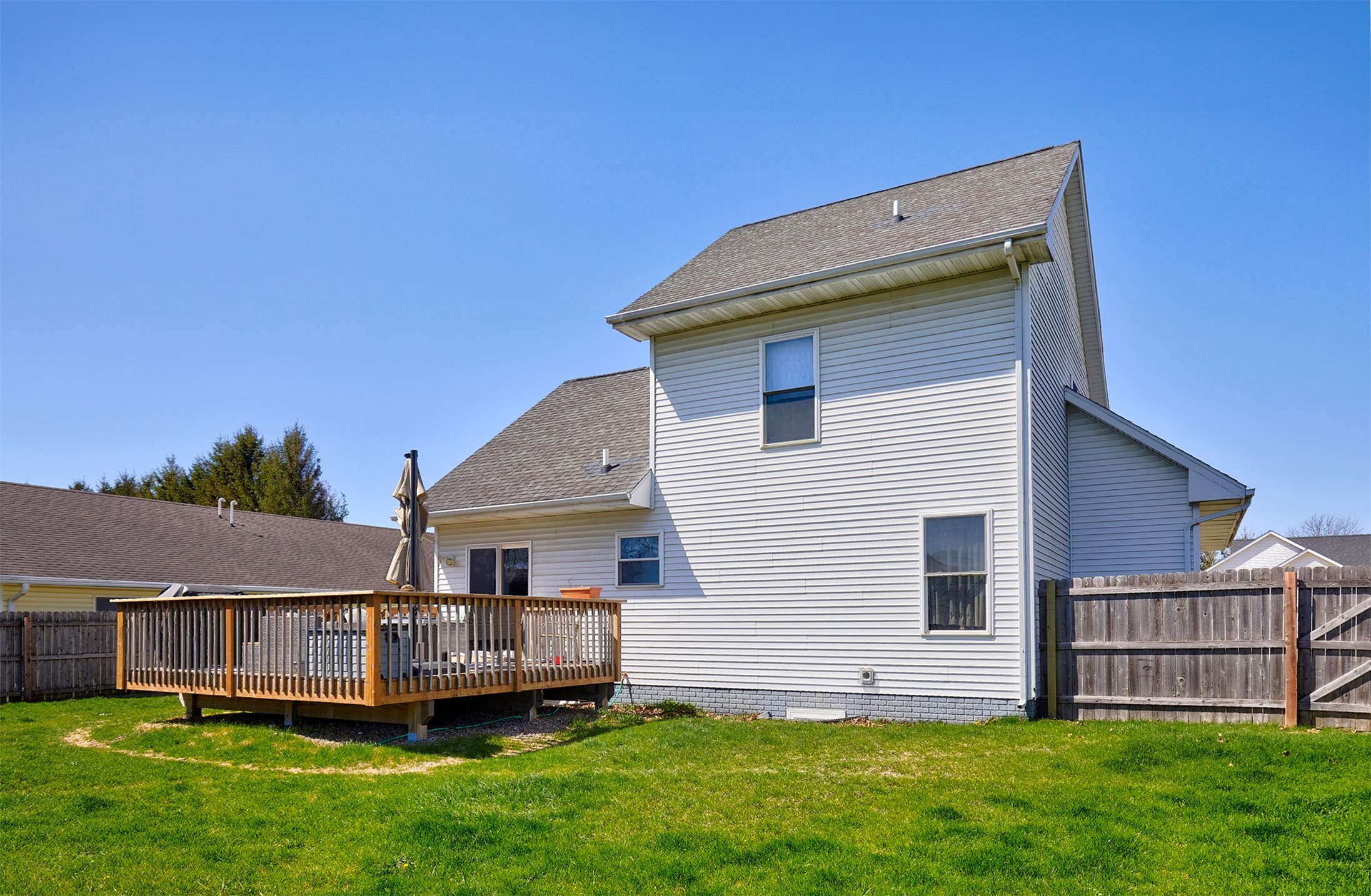 221 N 15th Avenue