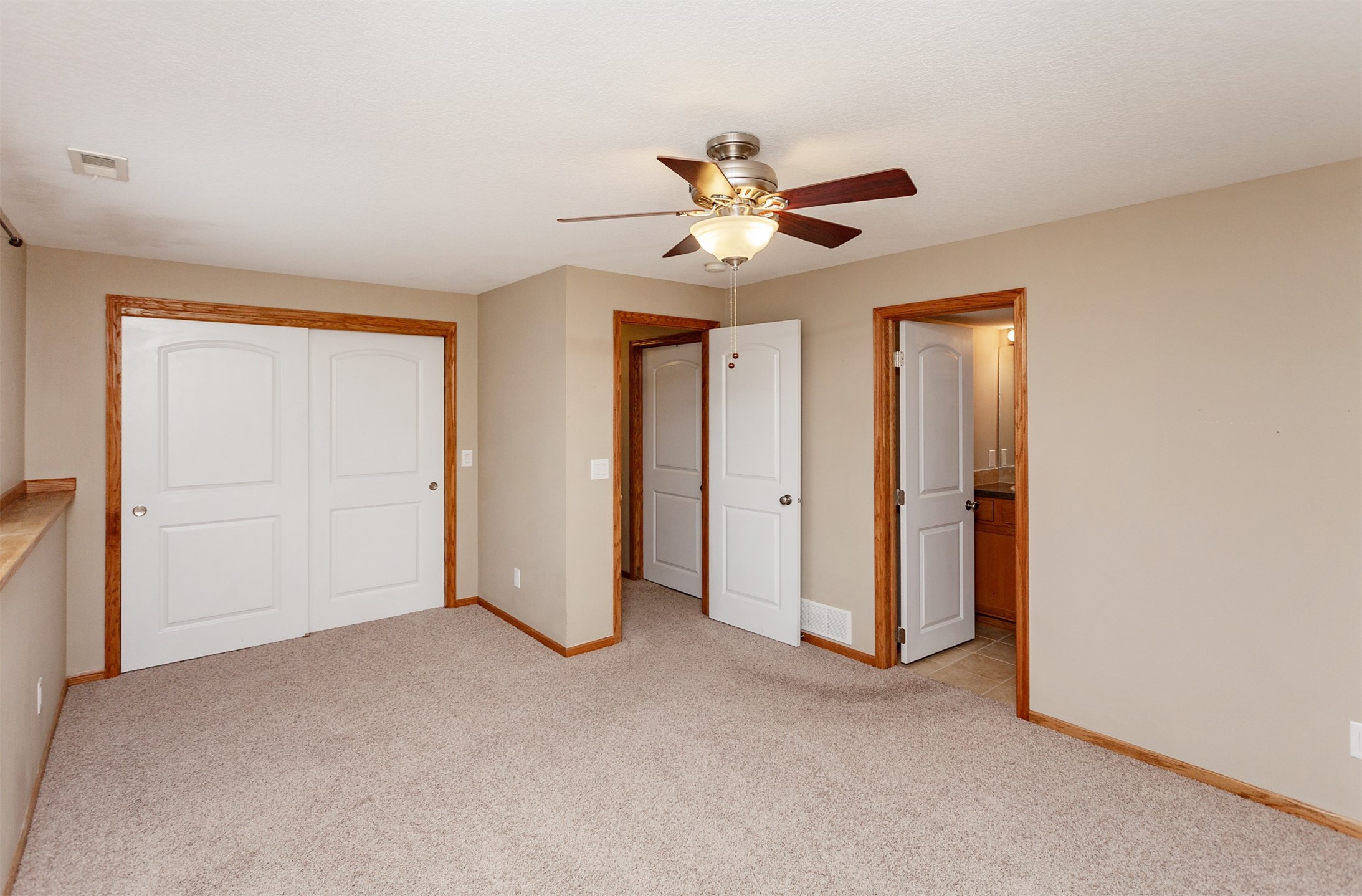 6125 Goldfinch Drive