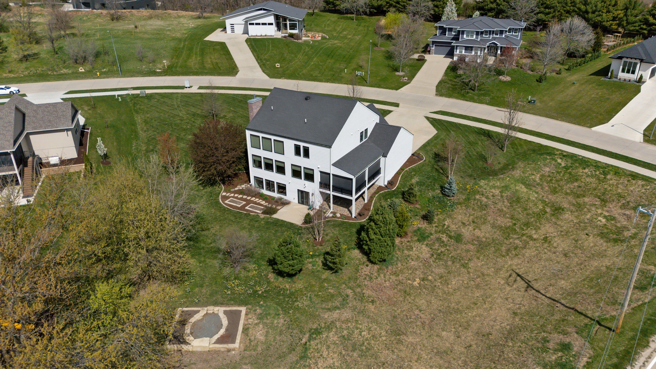 5412 SW Lake Ridge Drive