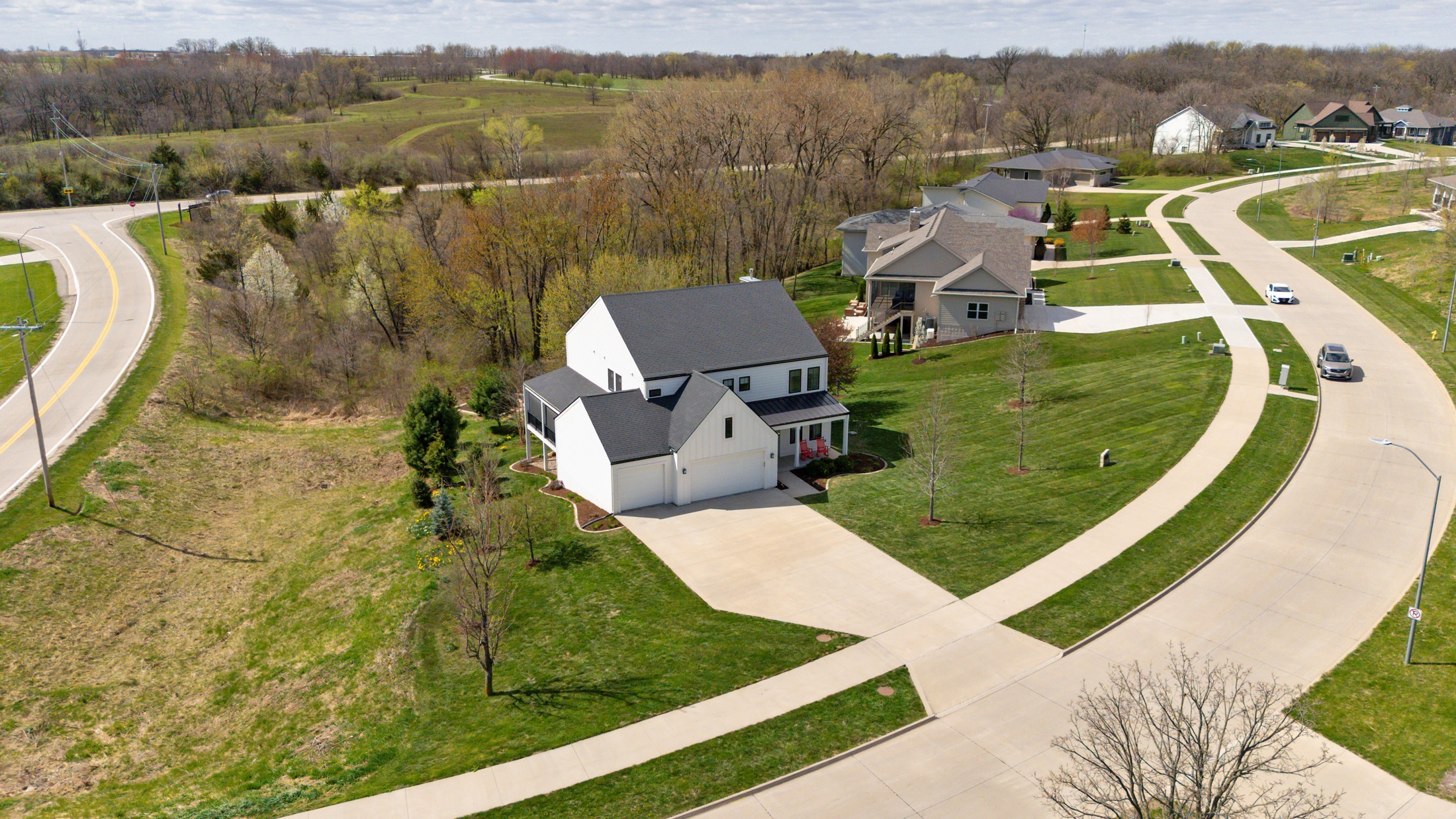5412 SW Lake Ridge Drive