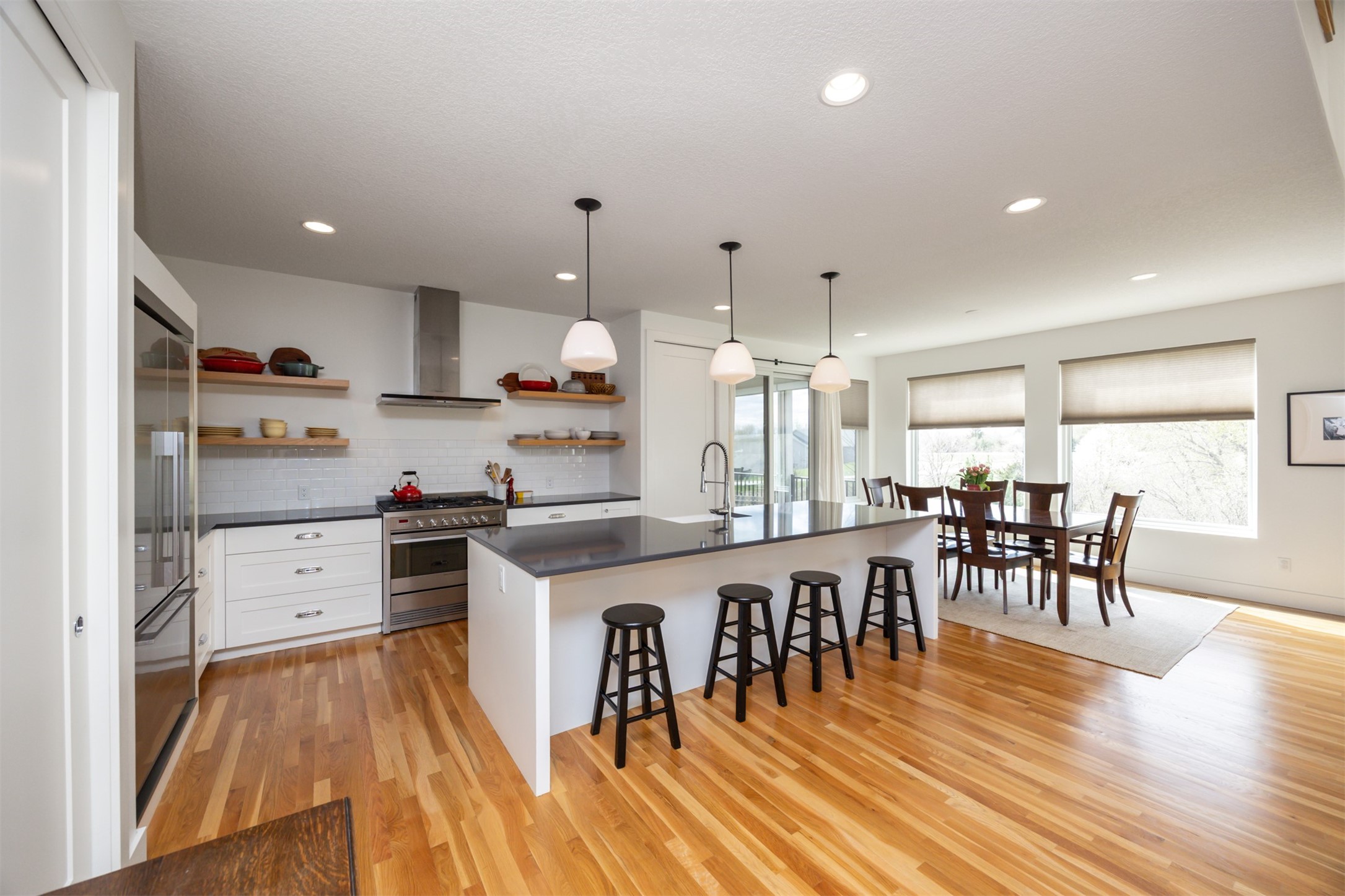 5412 SW Lake Ridge Drive