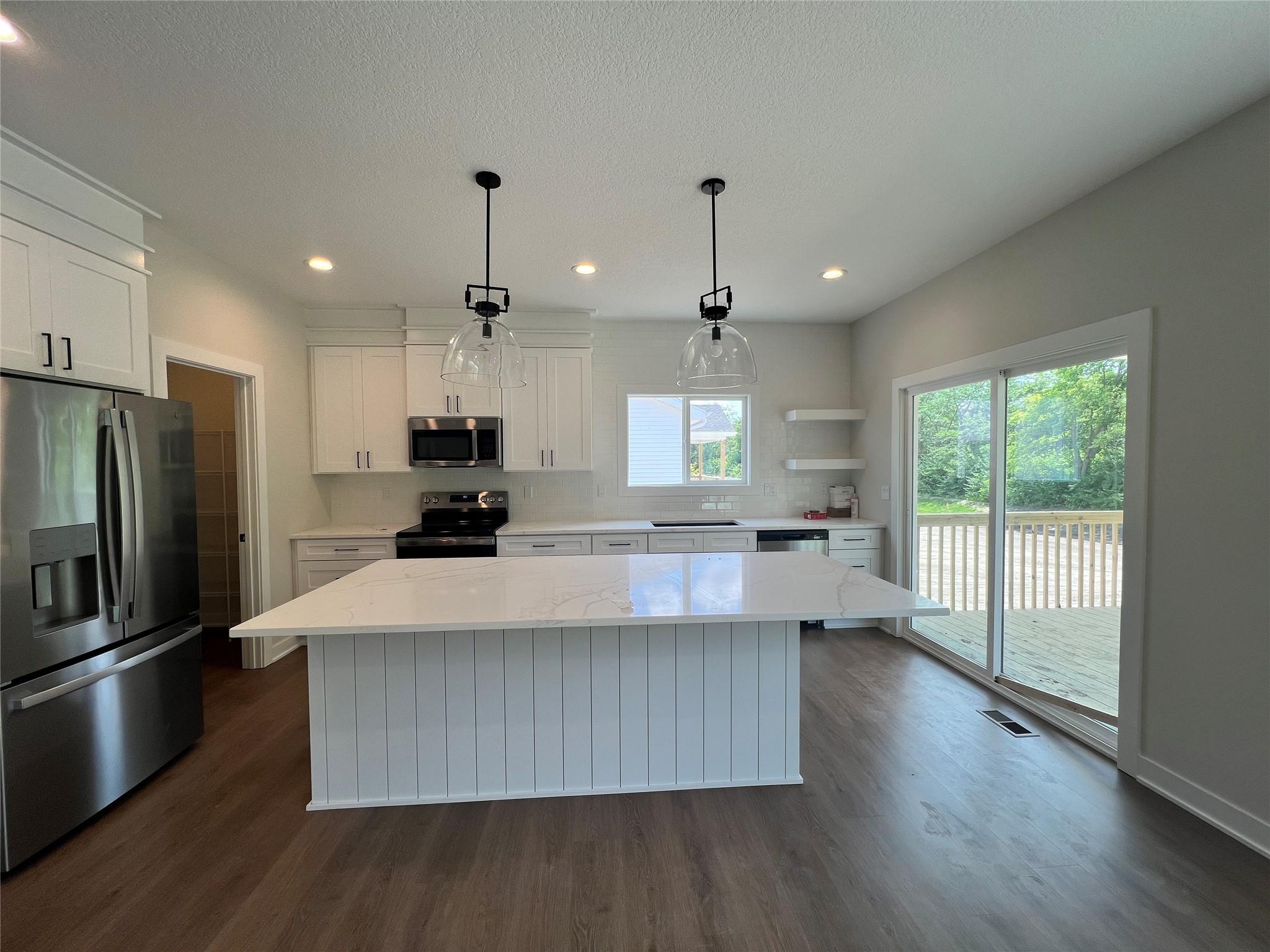 540 NW Georgetown Drive