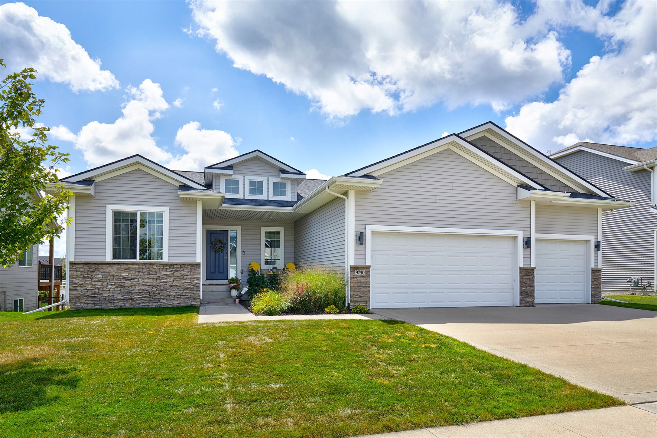 9740 Larchwood Drive