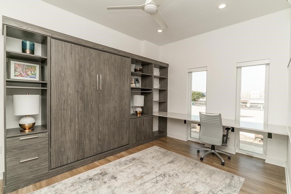 400 SW 7th Street 308