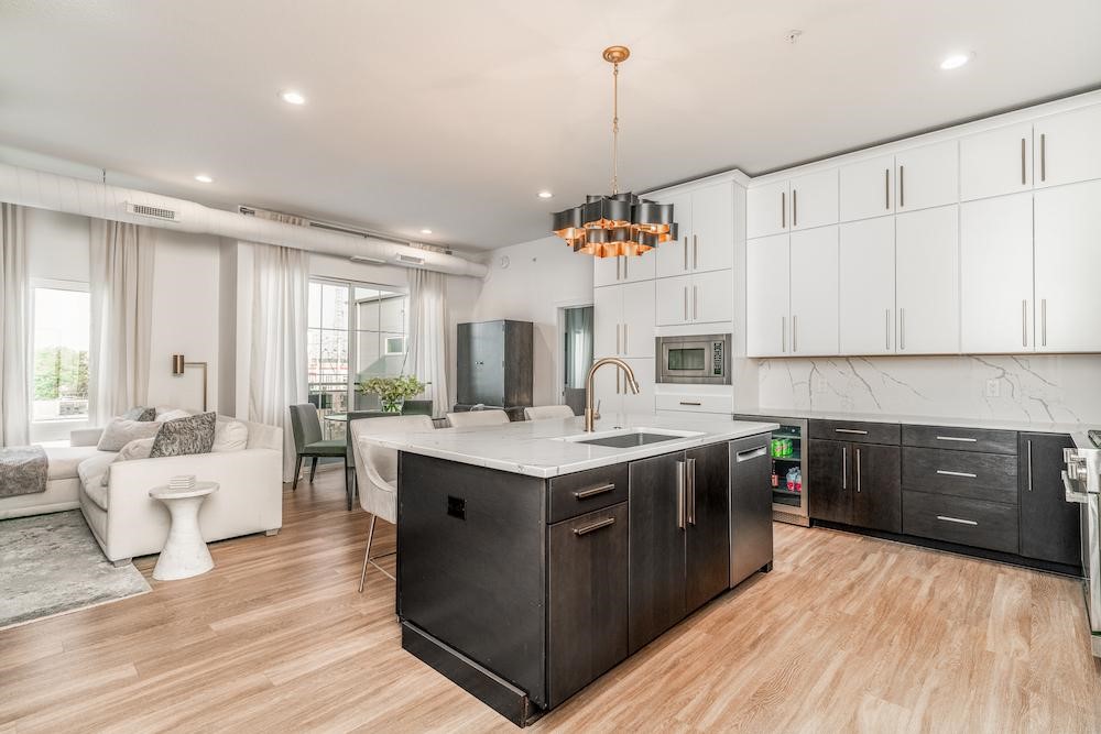 400 SW 7th Street 308
