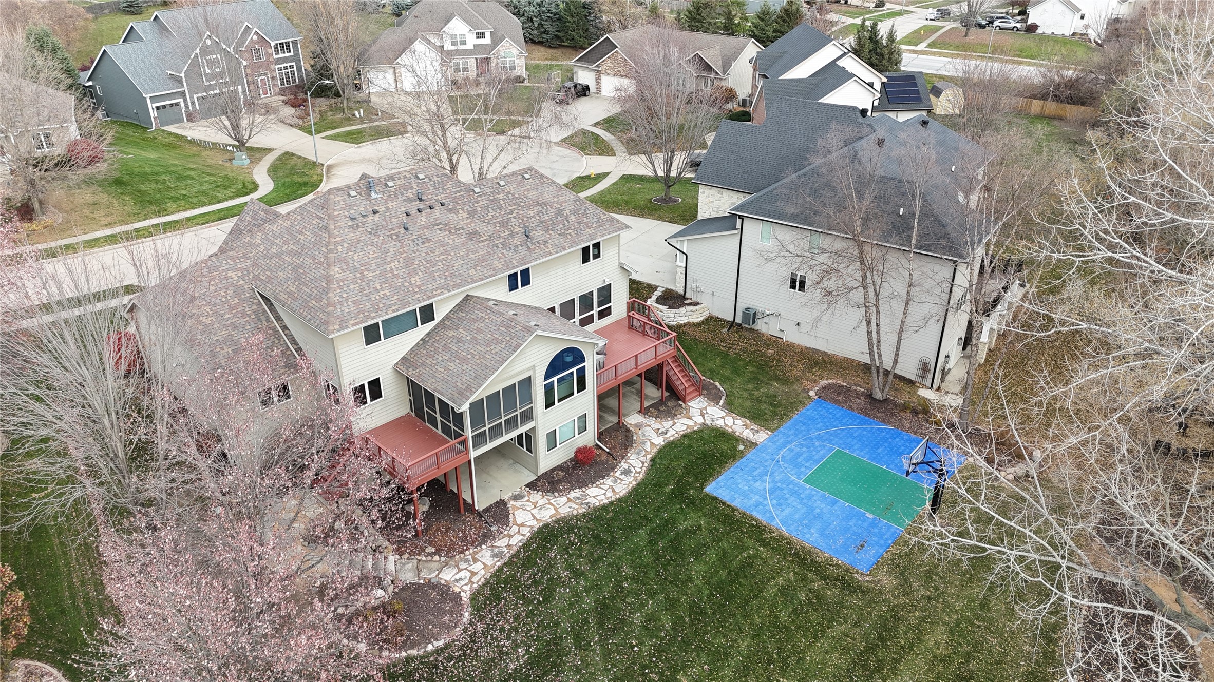 770 SE Willow Circle