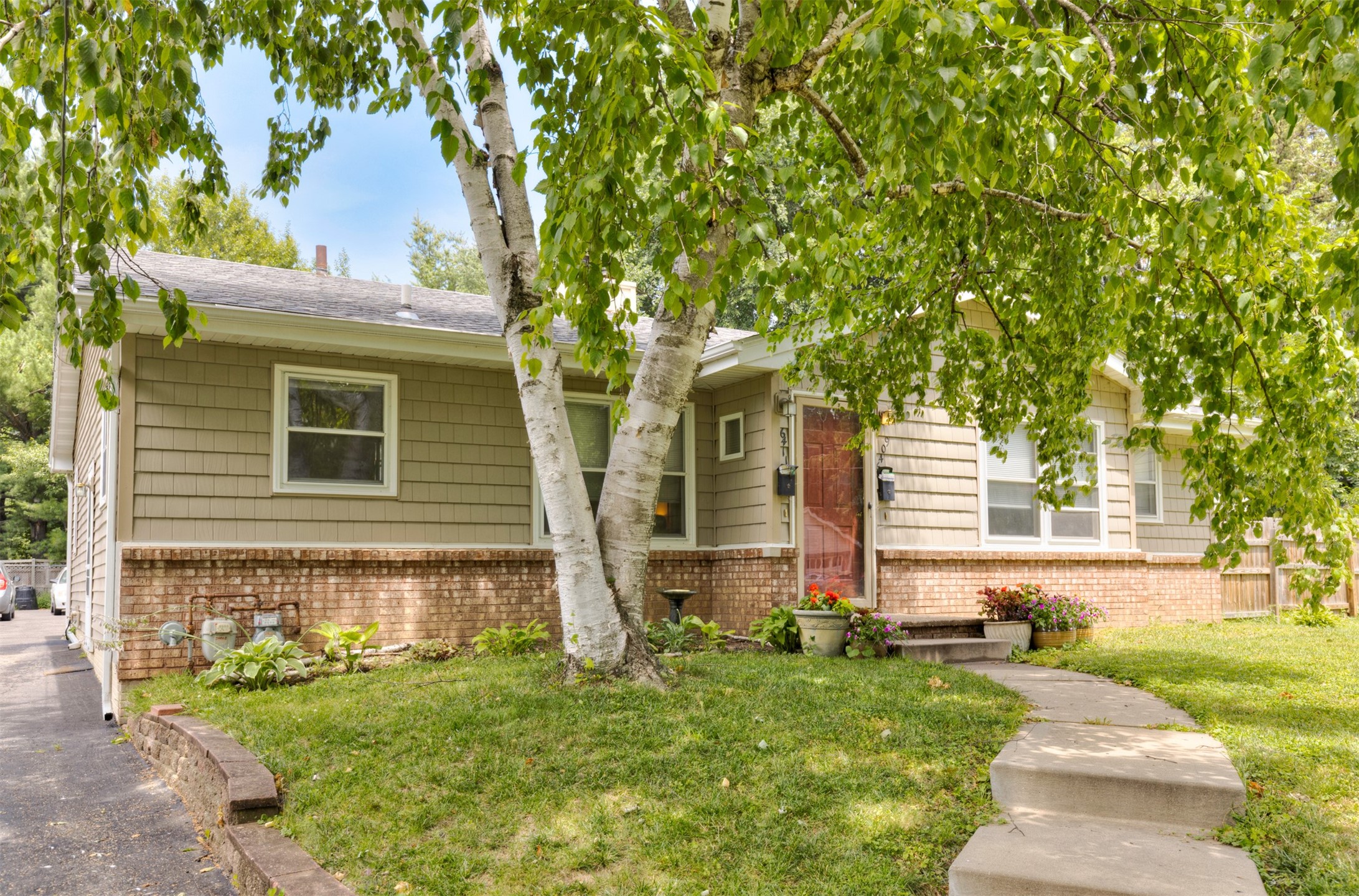 6409 & 6411 Forest Court