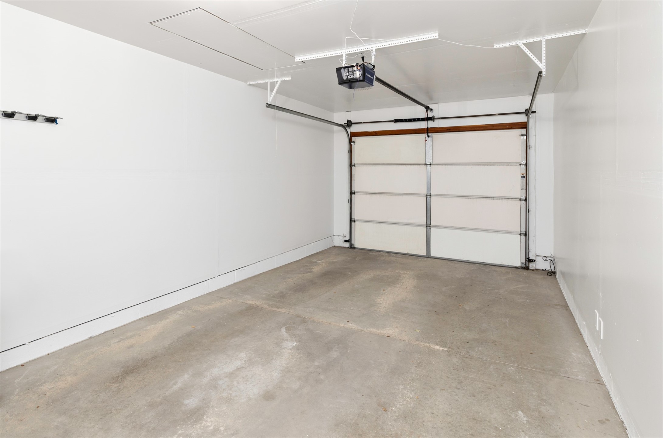 10500 Meredith Drive 3