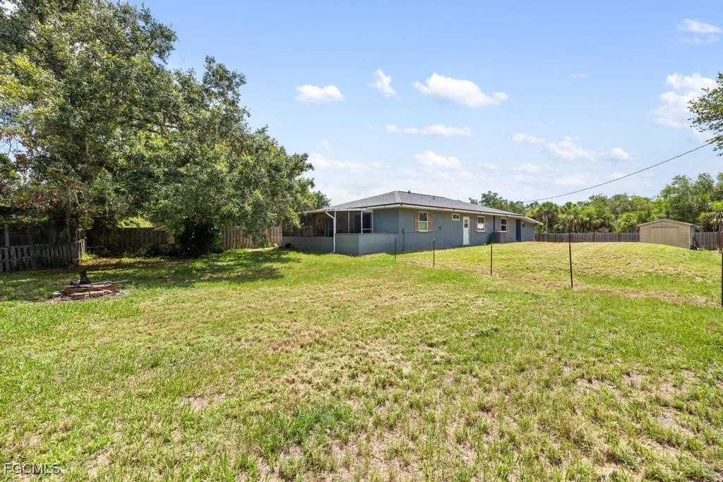 17211 Drayton LN