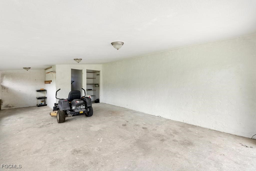 17211 Drayton LN
