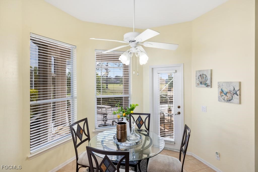 2076 Oxford Ridge CIR