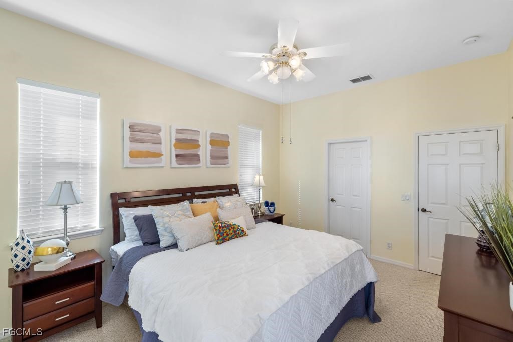 2076 Oxford Ridge CIR