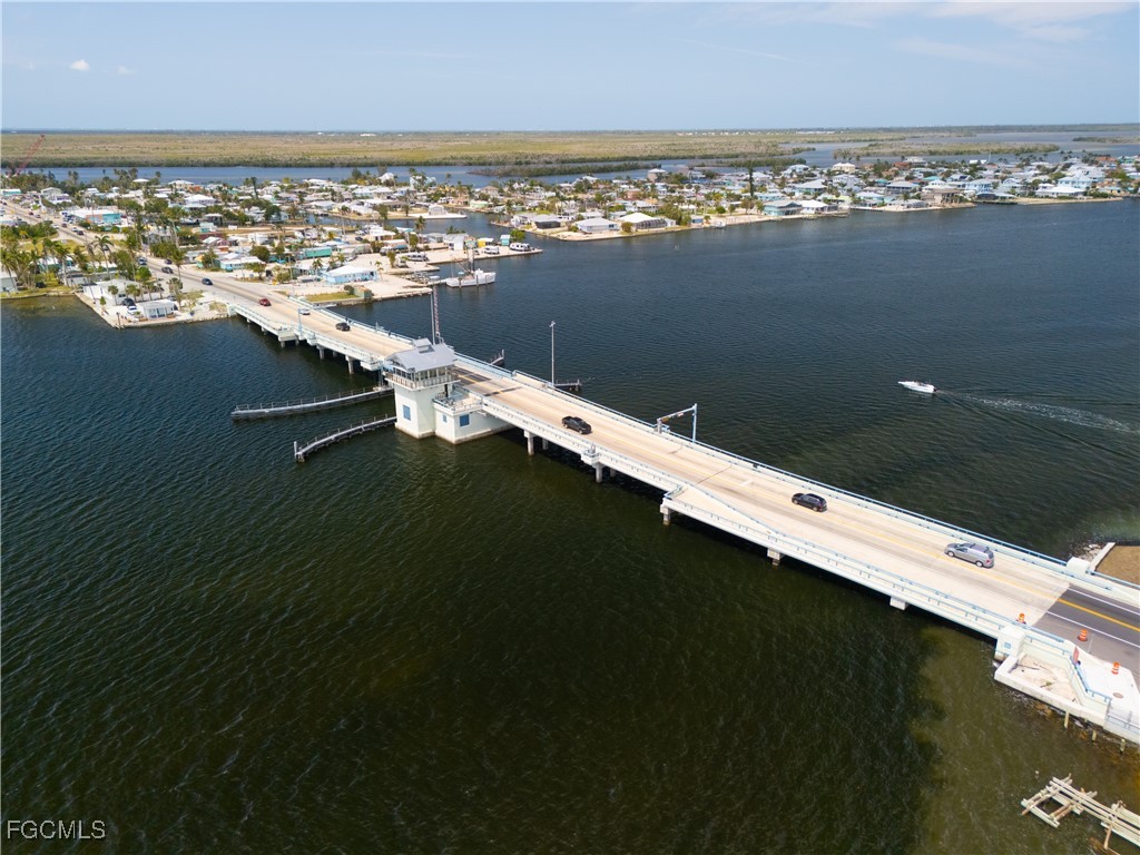 5500 Stringfellow RD