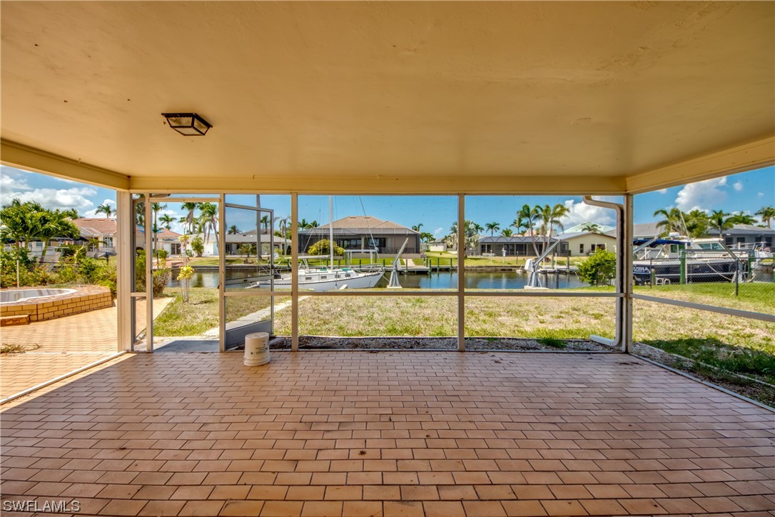 122 SW 49th TER