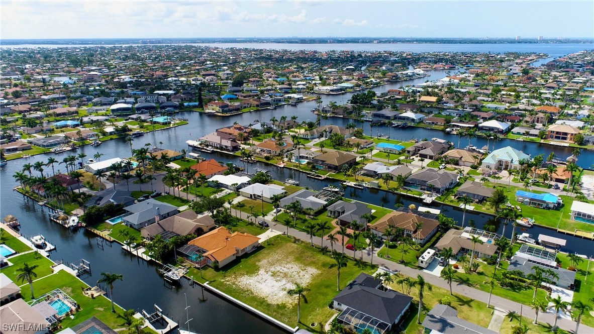 122 SW 49th TER
