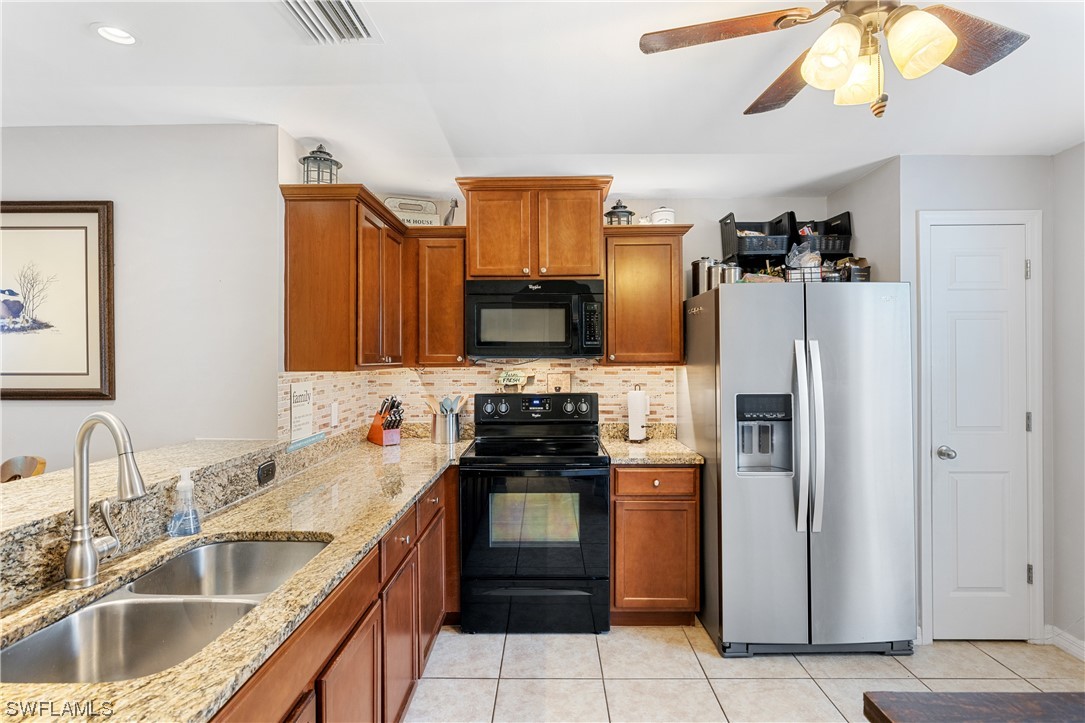 1402 SW 10th TER