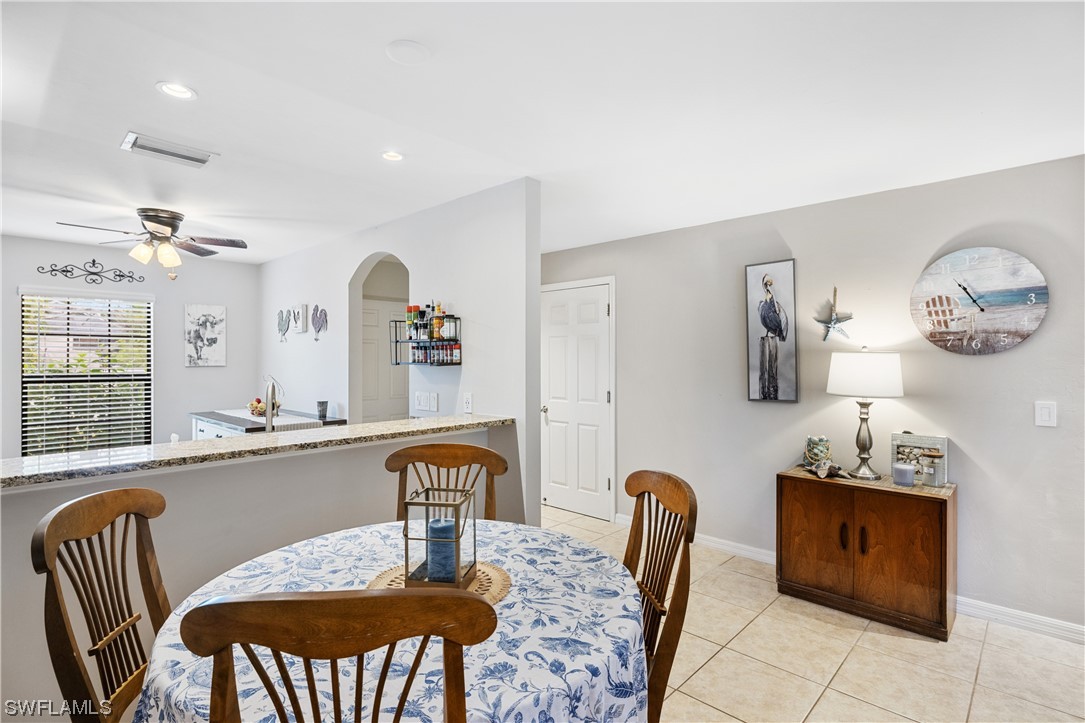 1402 SW 10th TER