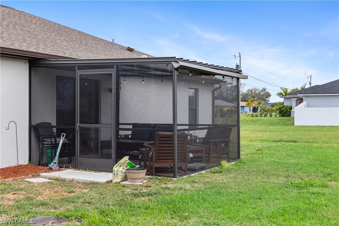 1402 SW 10th TER