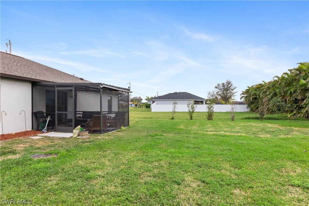 1402 SW 10th TER