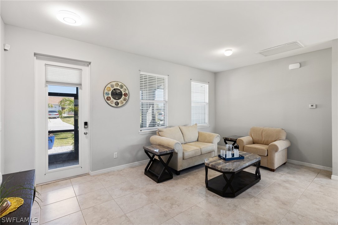 918 SW 32nd TER