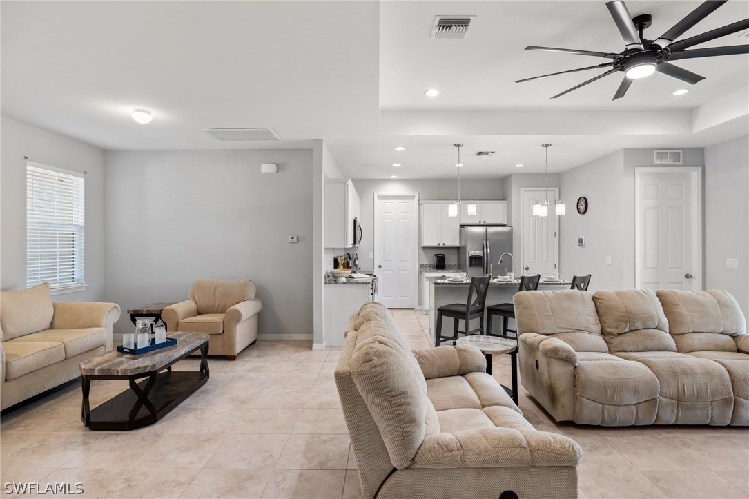 918 SW 32nd TER