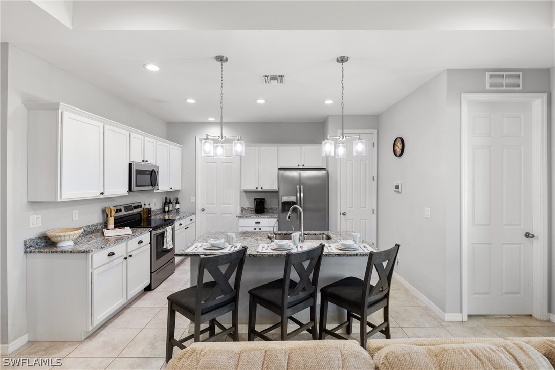 918 SW 32nd TER