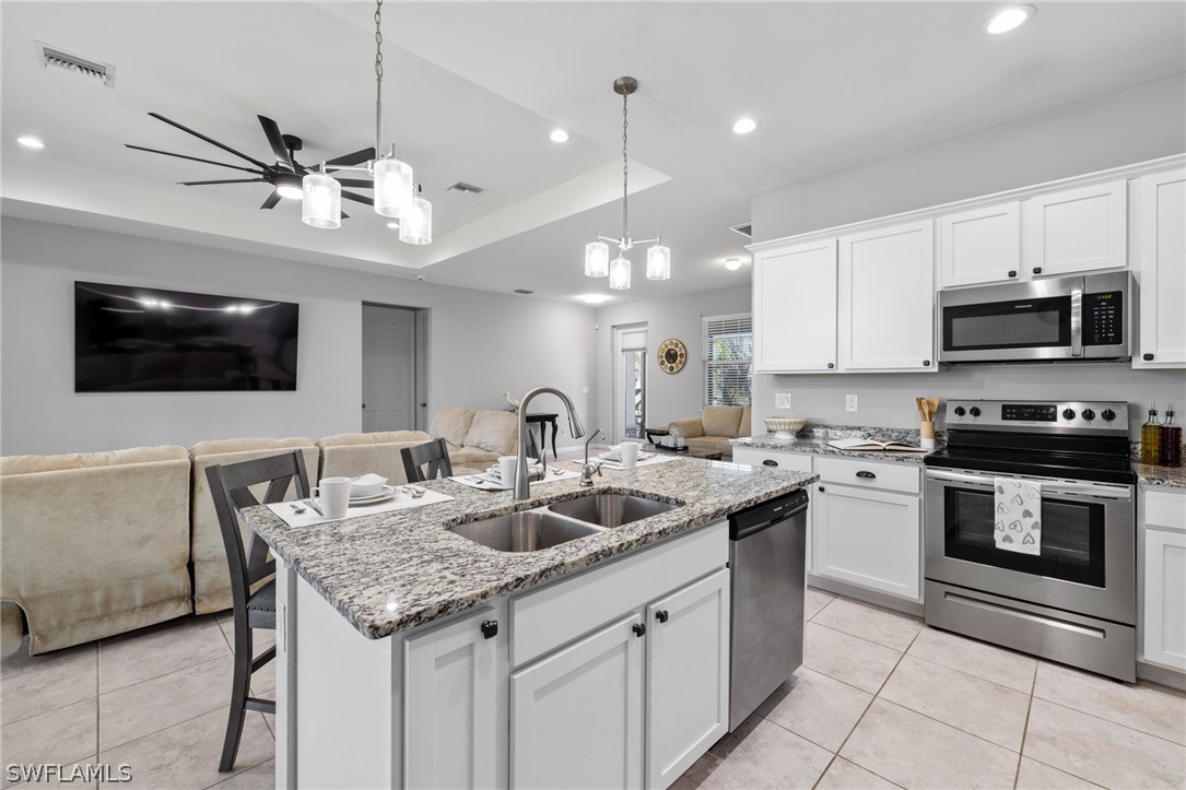918 SW 32nd TER
