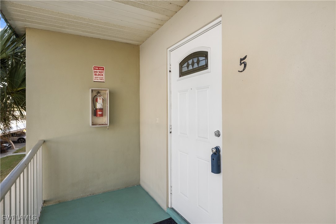 1707 Golf Club DR 5
