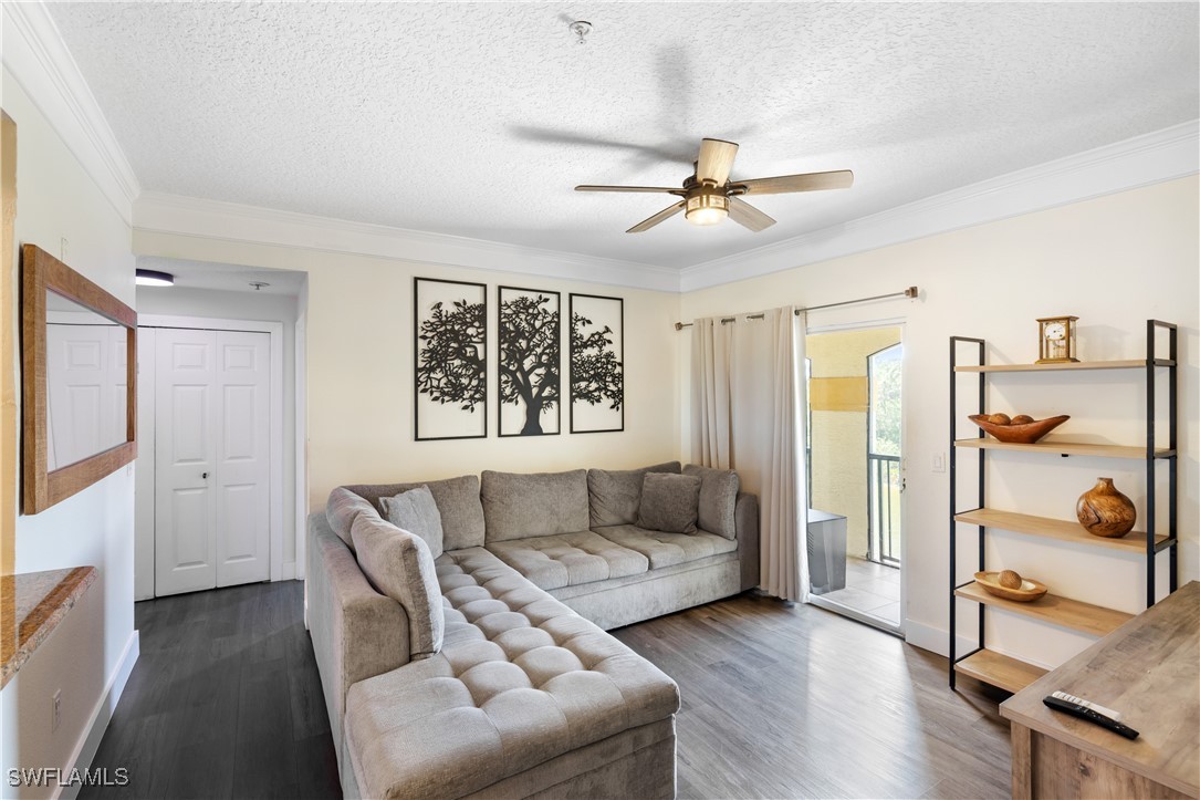 11520 Villa Grand 1018
