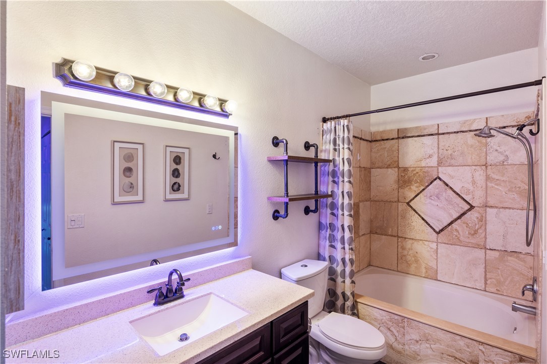 11520 Villa Grand 1018