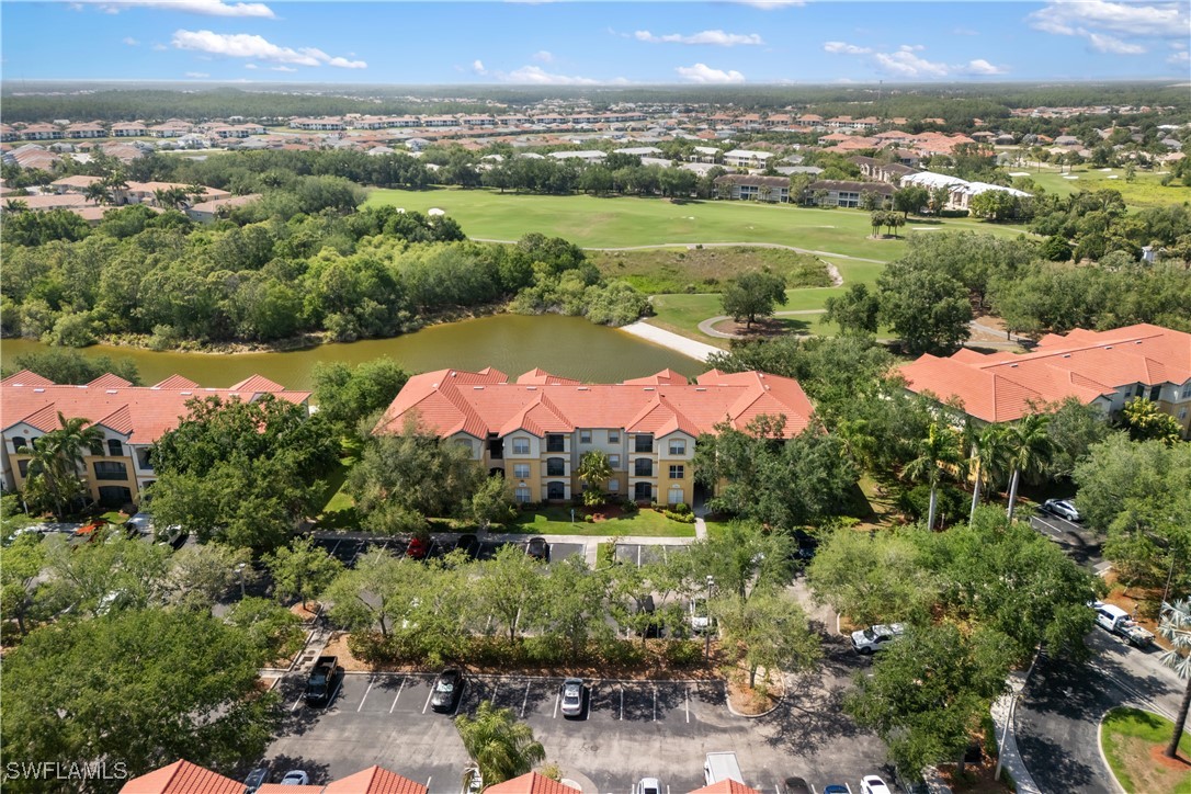 11520 Villa Grand 1018